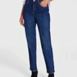 Michael Kors classic straight fit stylish stretch medium wash  5 pocket jeans 6